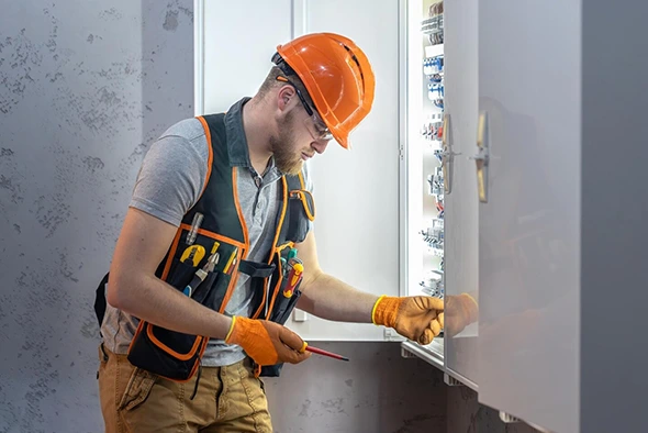 Affordable Electricians for Hire in Aurora